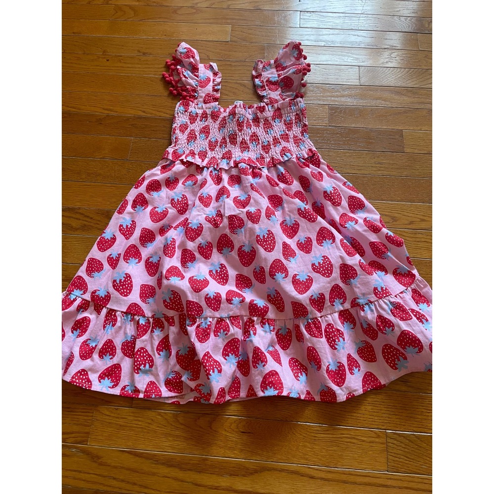 Crown & Ivy Dress Kids Girls Size Medium Pink AOP Strawberry Smocked‎ Fit Flare